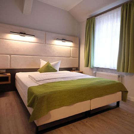 Hotel Und Restaurant Kranichsberg Woltersdorf  Eksteriør bilde