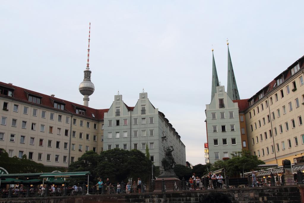 Hotel Und Restaurant Kranichsberg Woltersdorf  Eksteriør bilde