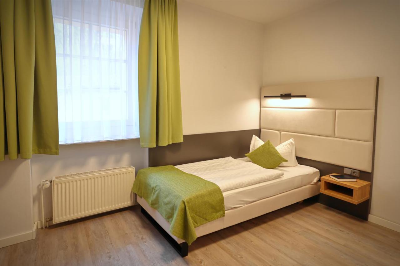 Hotel Und Restaurant Kranichsberg Woltersdorf  Eksteriør bilde