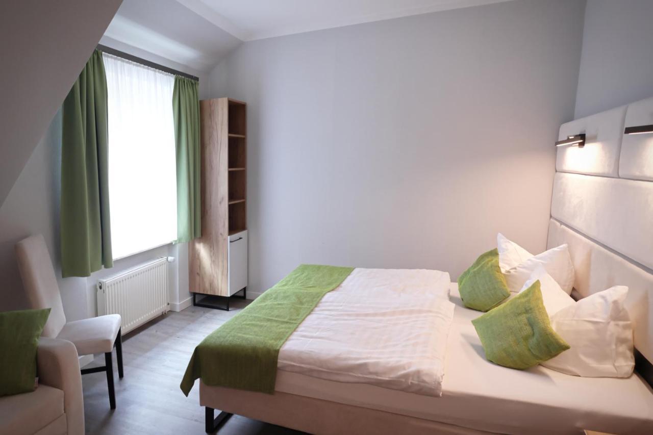 Hotel Und Restaurant Kranichsberg Woltersdorf  Eksteriør bilde