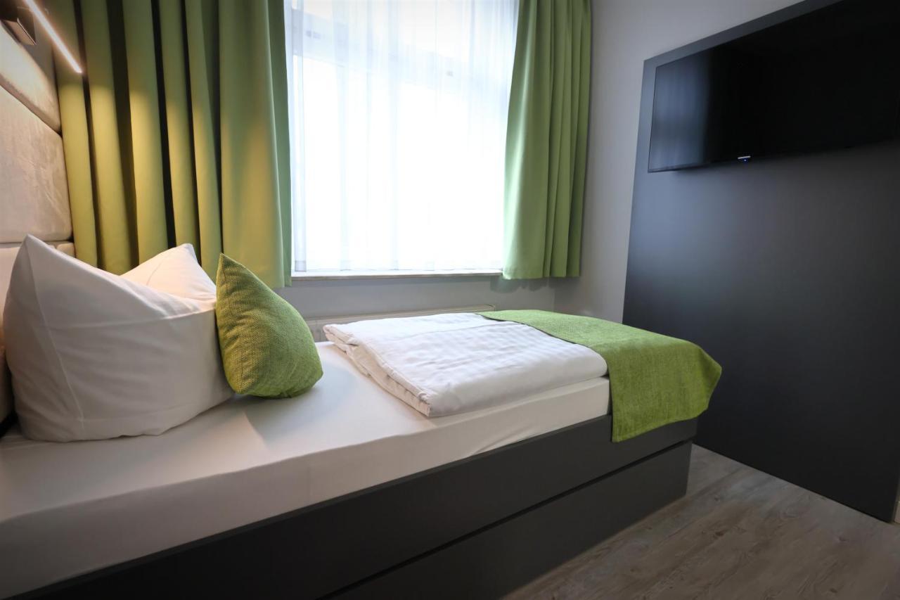 Hotel Und Restaurant Kranichsberg Woltersdorf  Eksteriør bilde