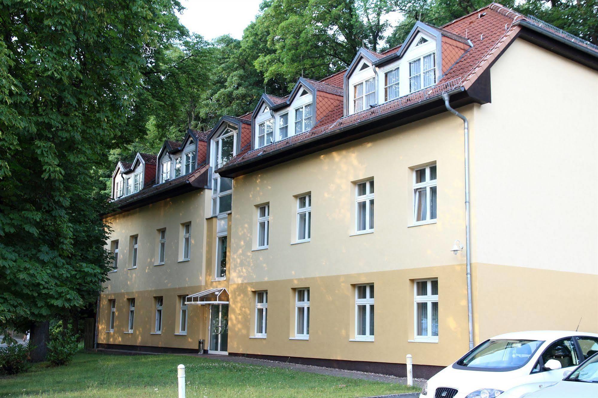 Hotel Und Restaurant Kranichsberg Woltersdorf  Eksteriør bilde